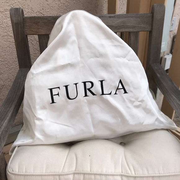 Furla leather tote w/ original storage bag - Picture 7 of 8
